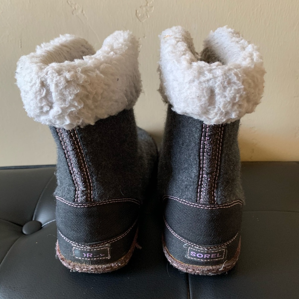Discounted Sorel wool boots